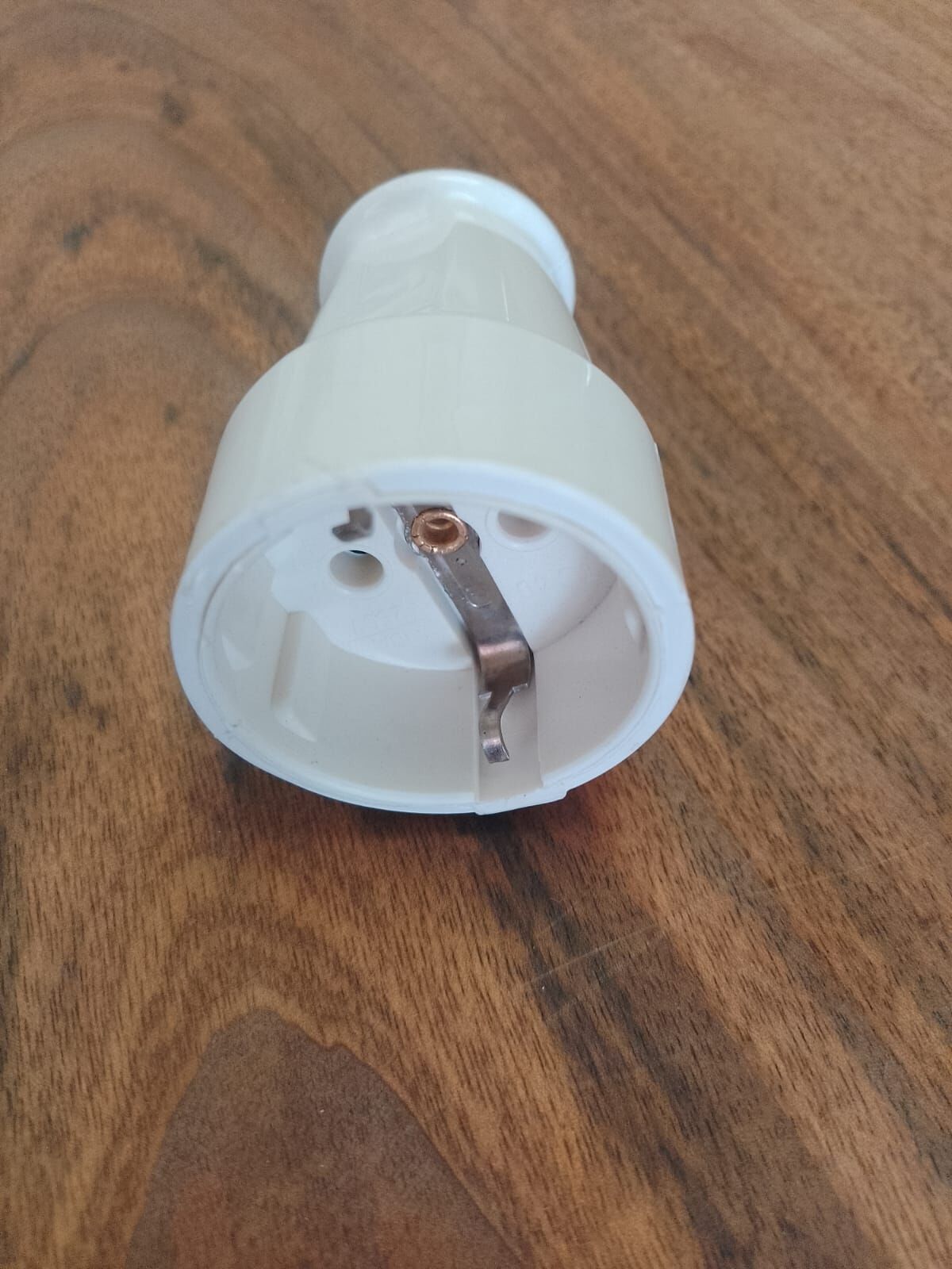 16A TAŞINA BİLİR SEYAR PLASTİK PRİZ NE-AD MARKA